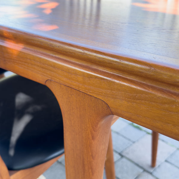 Teak Extendable Dining Table by Johannes Andersen - Decade Five