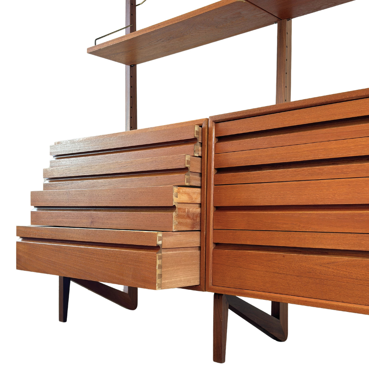 Freestanding Cado Modular Shelving System