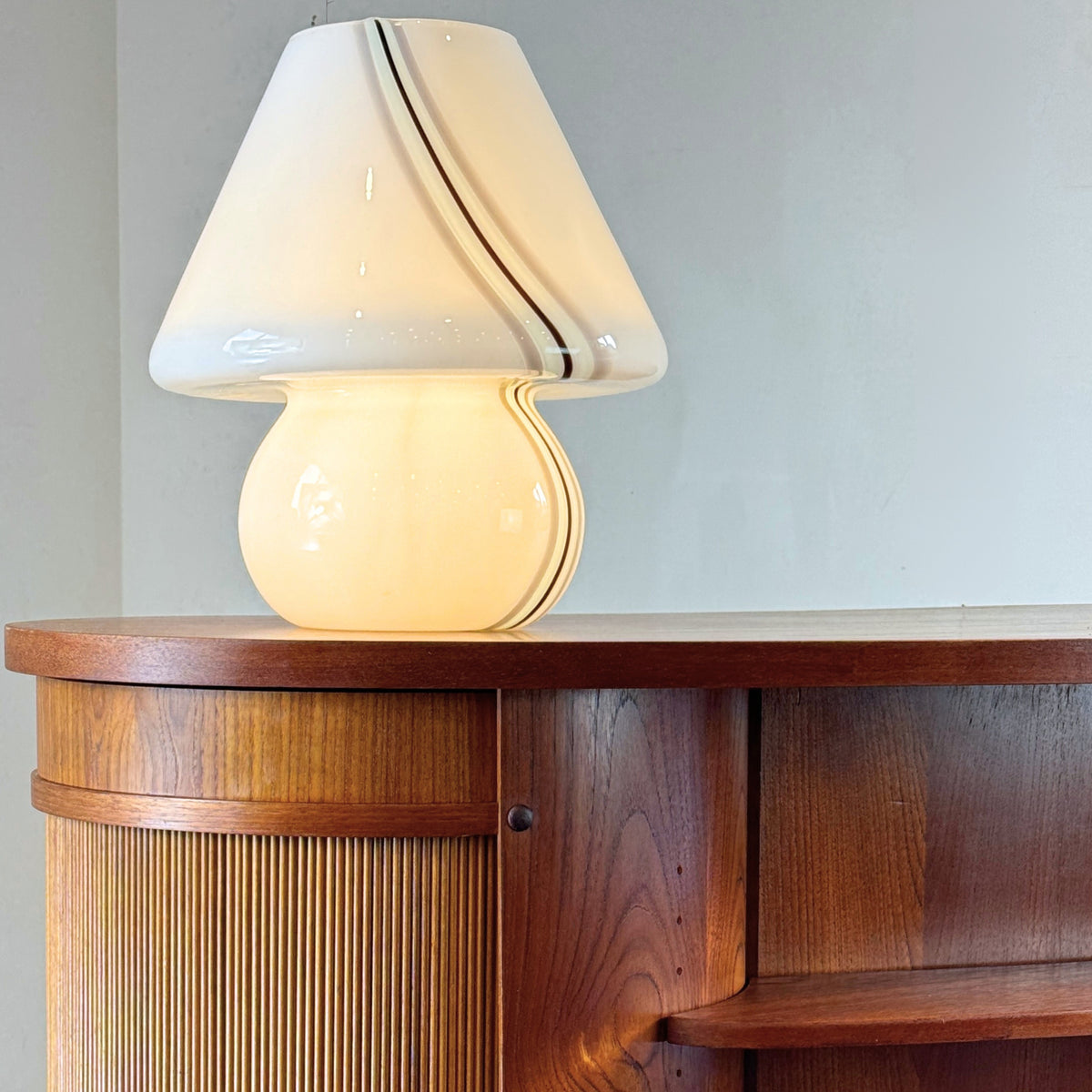 Vintage Mushroom Murano Lamp