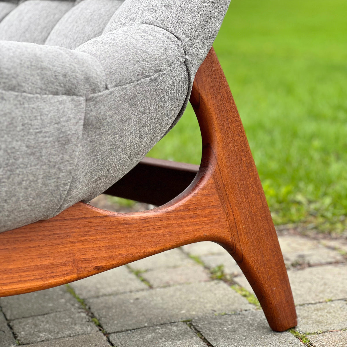 R. Huber Scoop Sofa