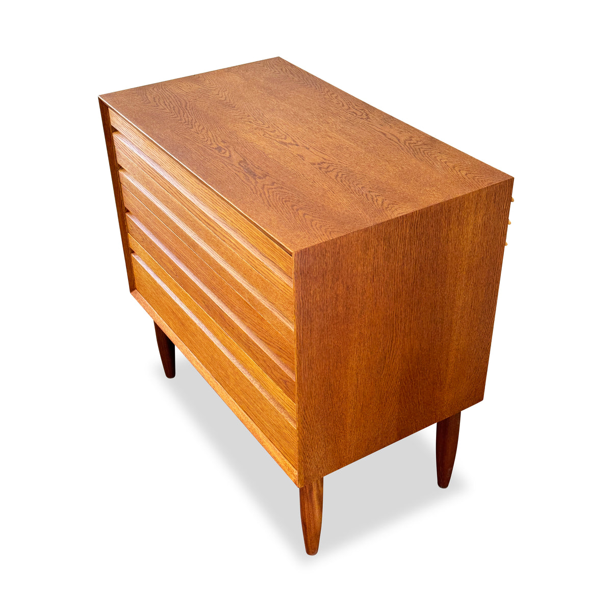 Oak Cadovious XL Nightstand