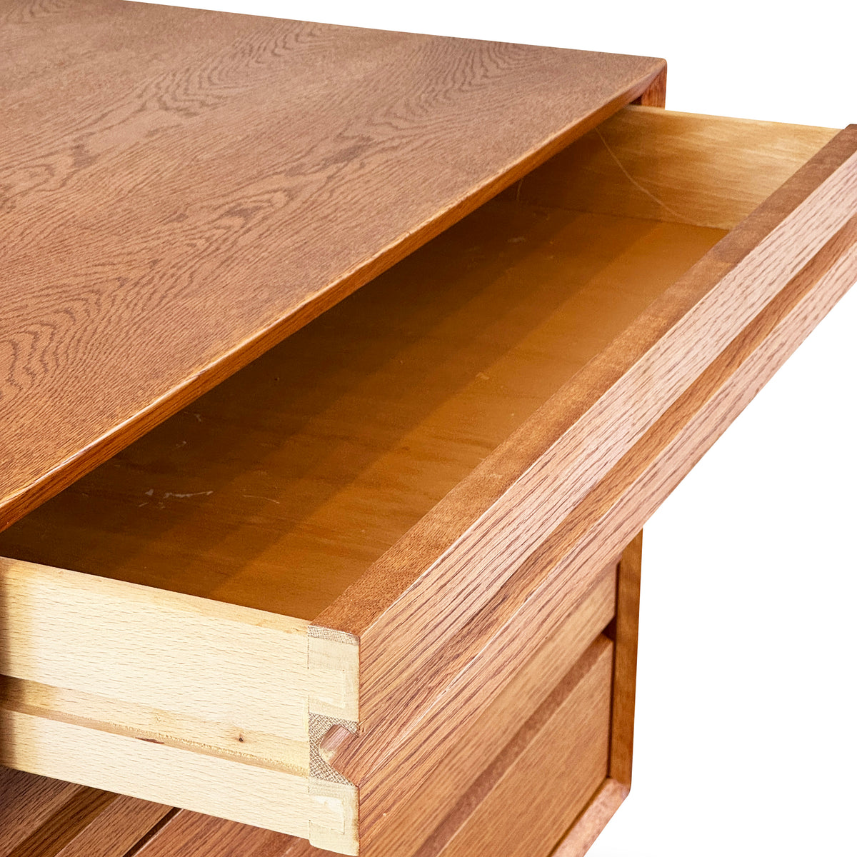 Oak Cadovious XL Nightstand