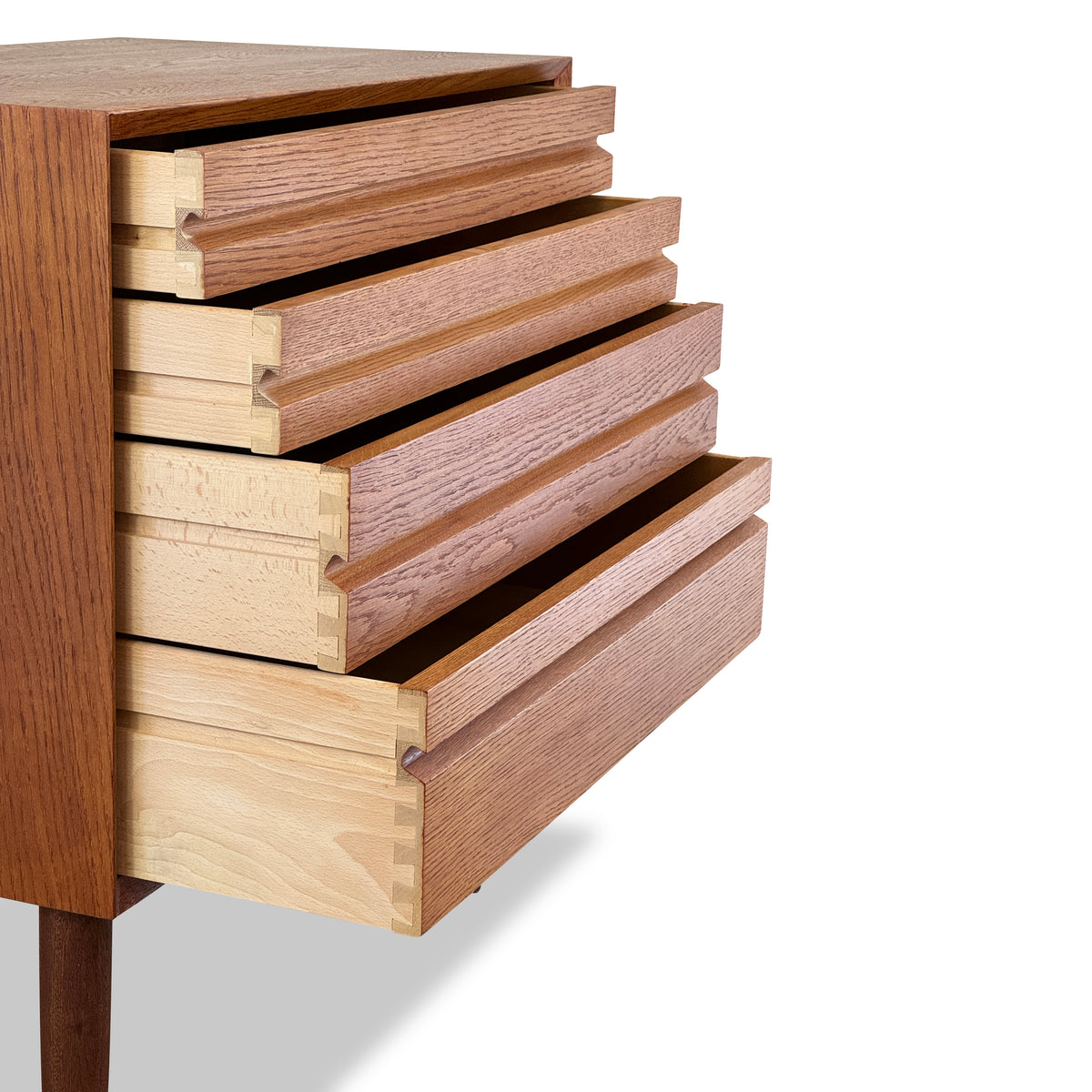 Oak Cadovious XL Nightstand