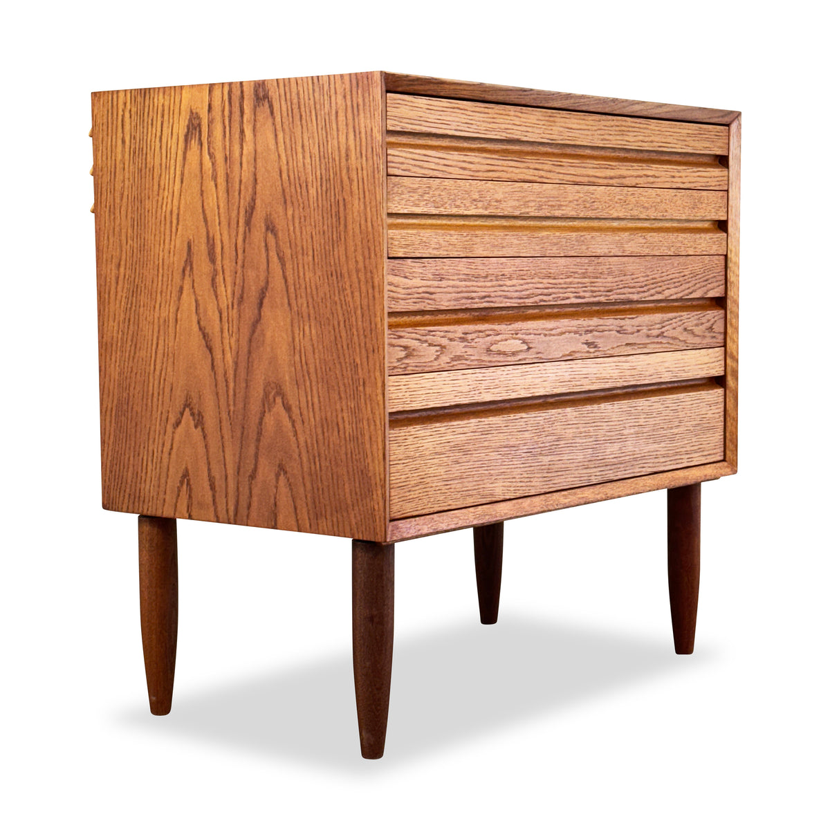 Oak Cadovious XL Nightstand