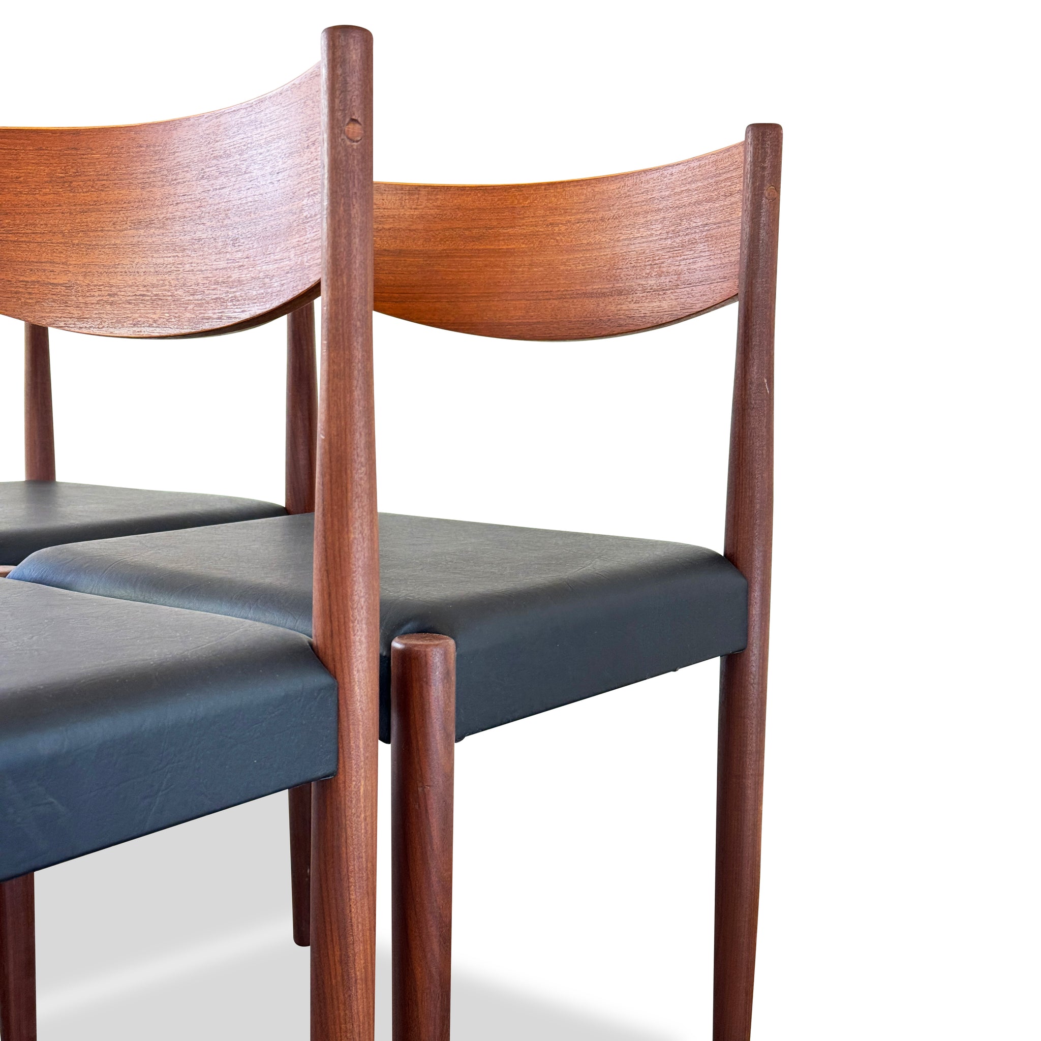 北欧ヴィンテージ　Poul M. Volther Dining Chair Teak Dining Chairs by Poul Volther - Decade Five Furniture Co.