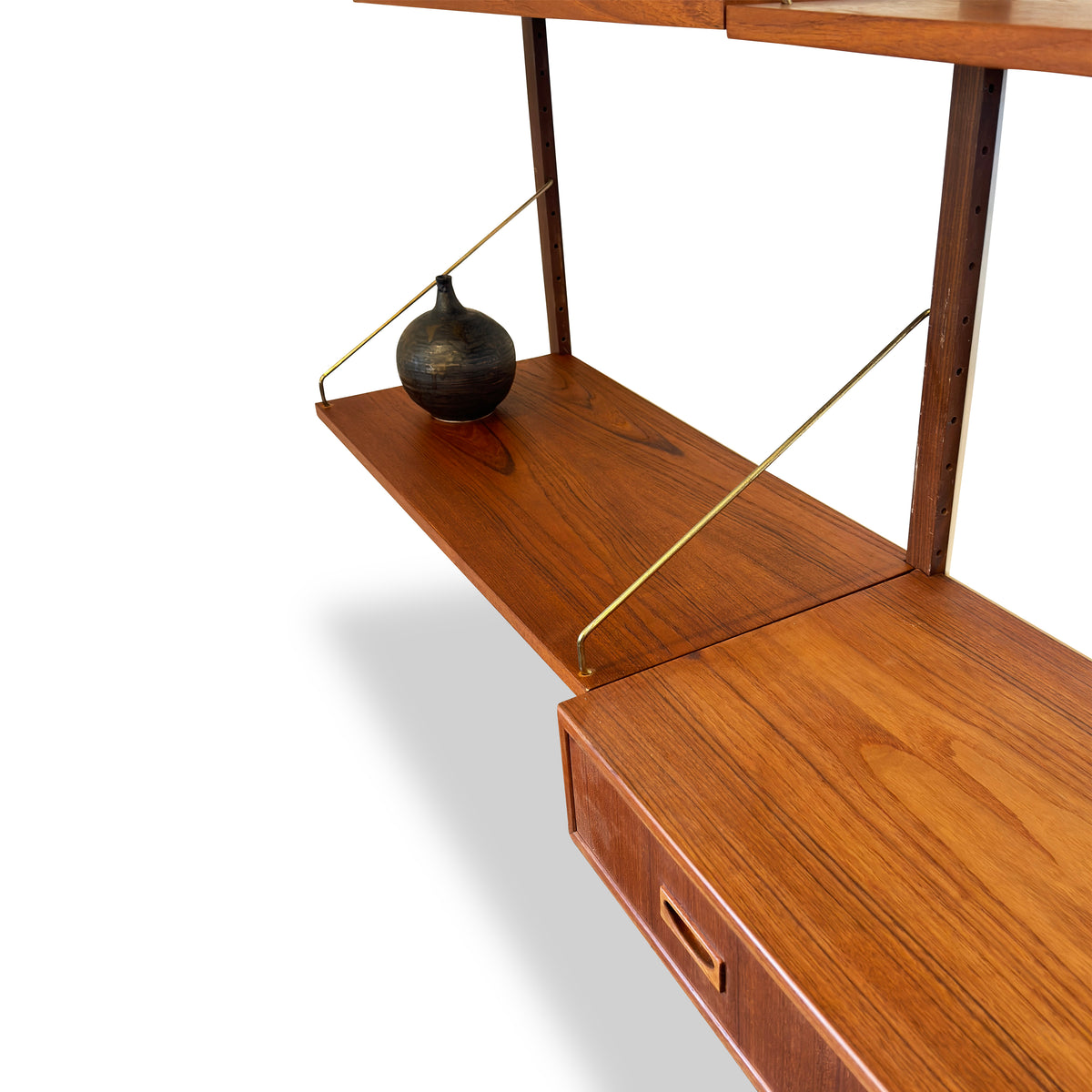 Cado Royal Shelving System