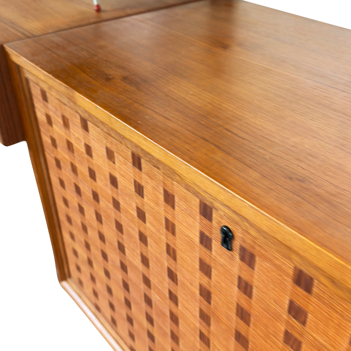 Cado Royal Shelving System