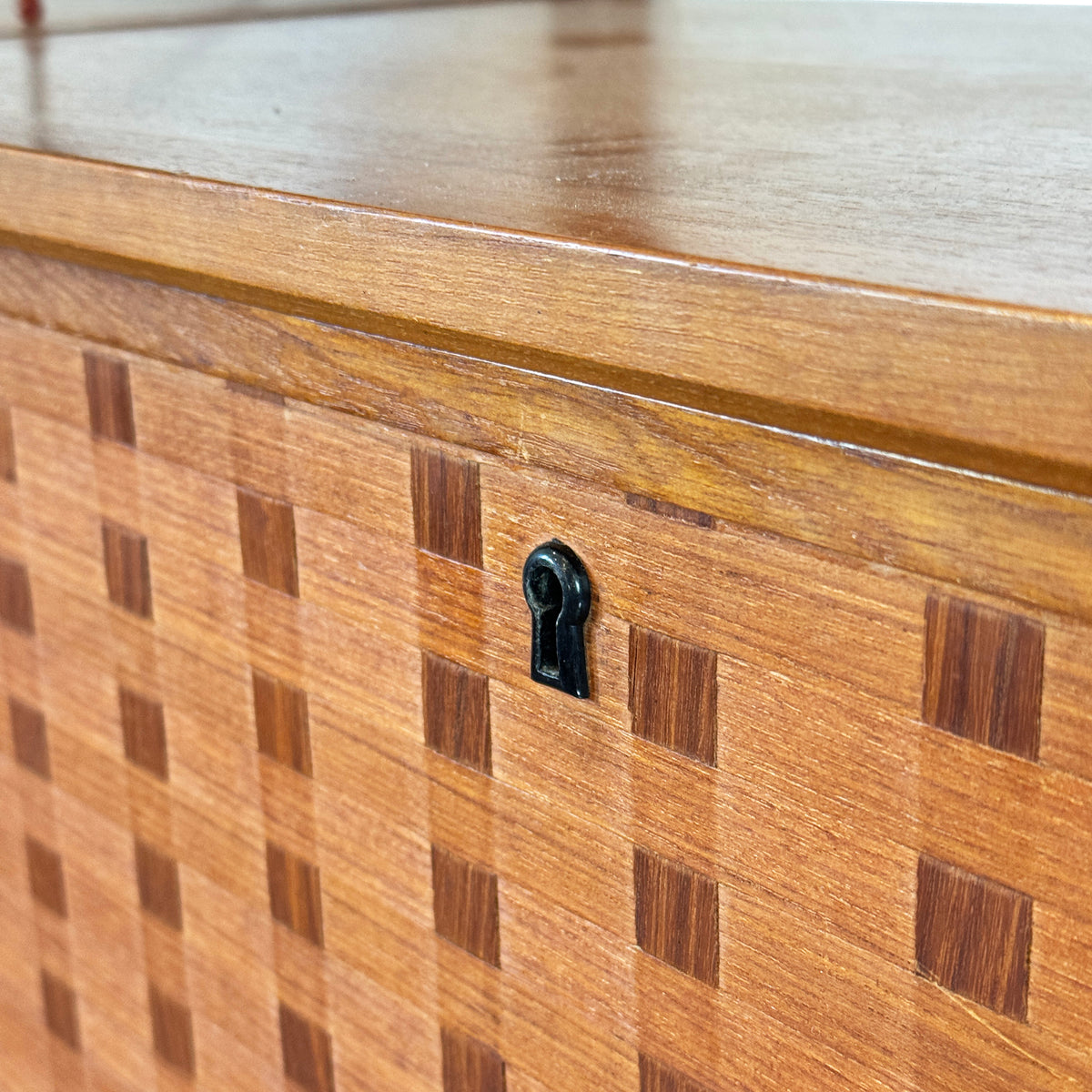 Cado Royal Shelving System