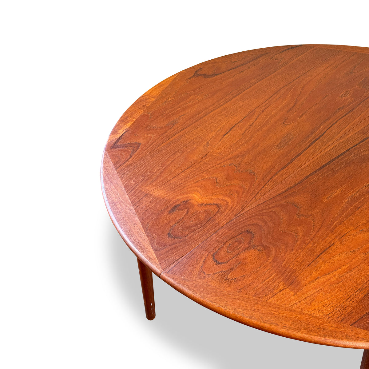 Round Extendable Teak Dining Table