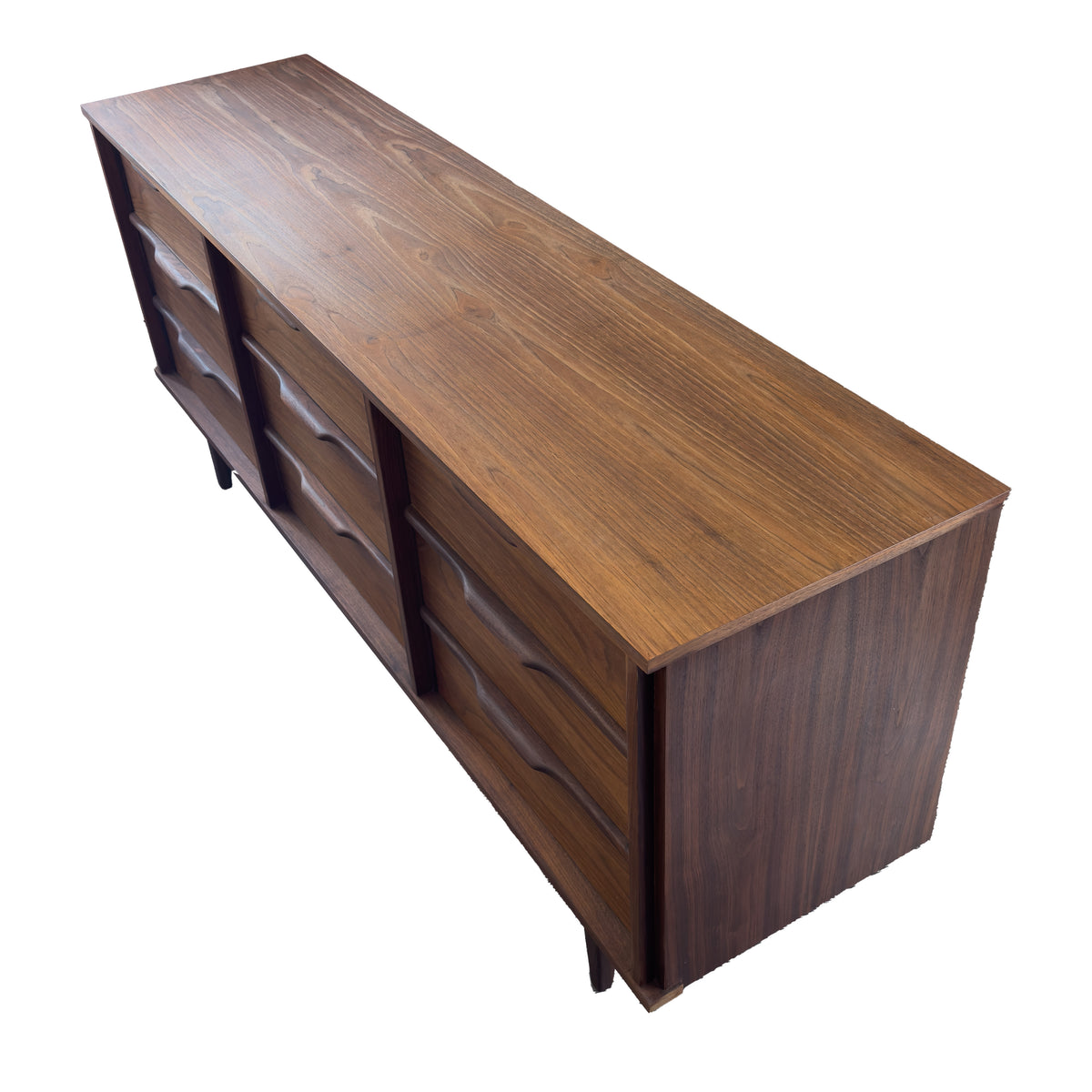 Princeville Nine Drawer Dresser