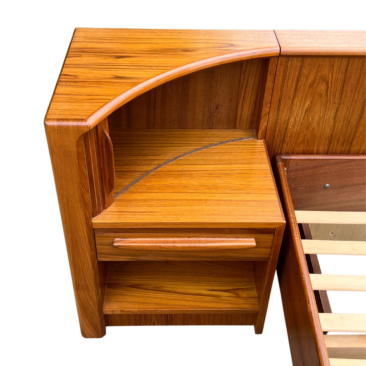 Bernhard Pedersen Queen Bed