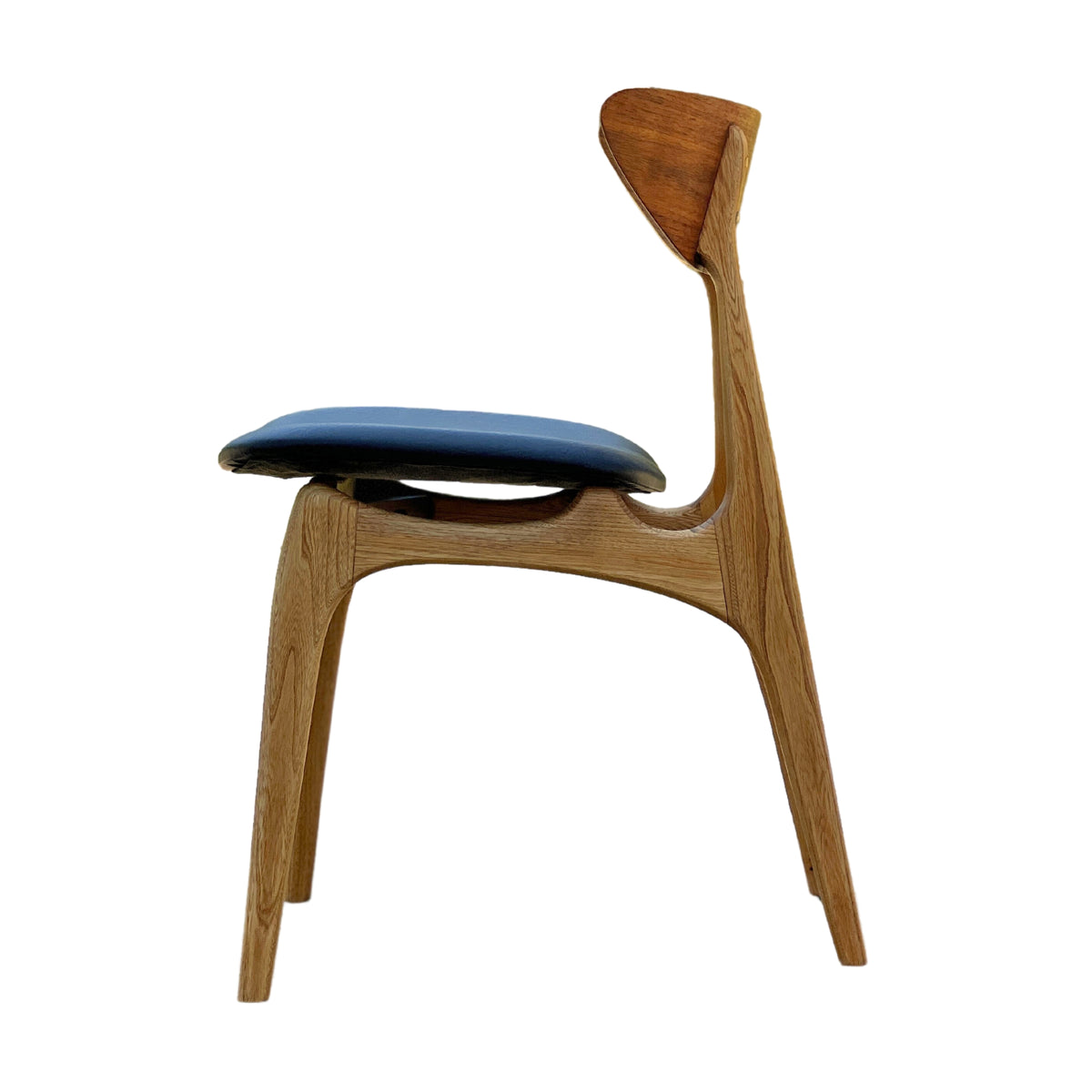 Set of Six Walnut and Elm Dining Chairs by Deilcraft