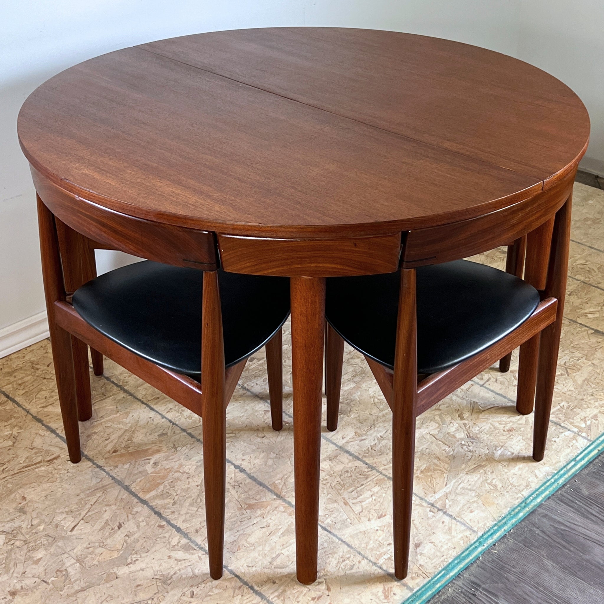 Hans Olsen "Roundette" Dining Set - Decade Five Furniture Co.