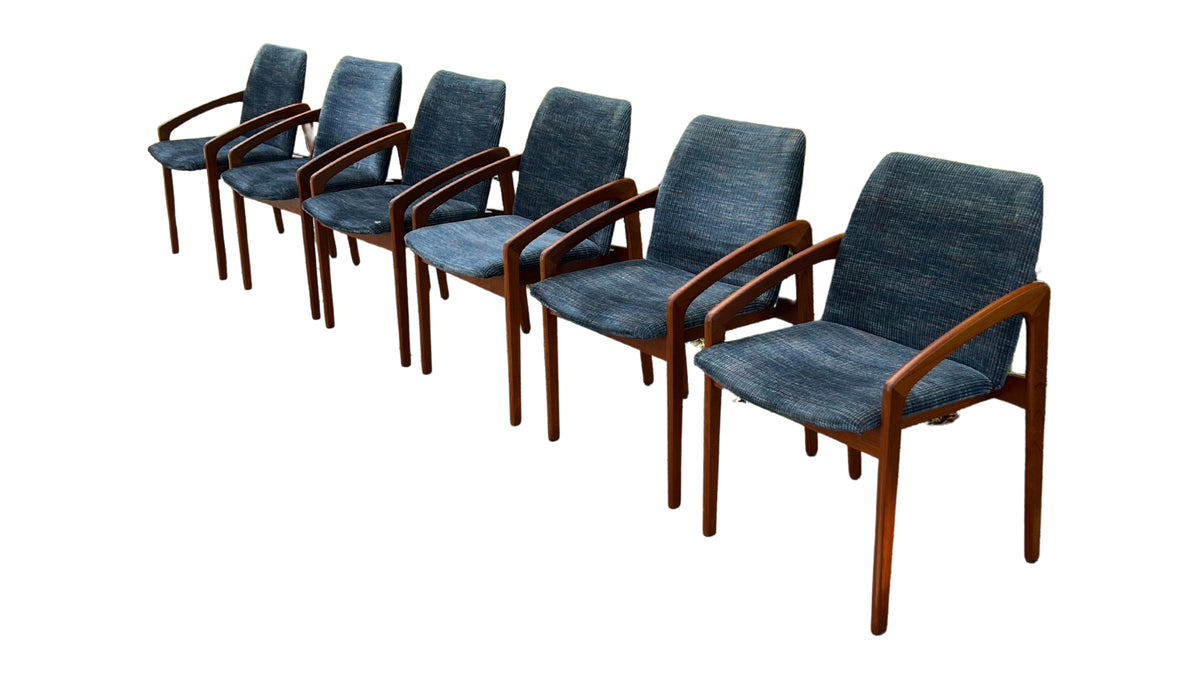 Model 23 Dining Chairs by Henning Kjaernulf