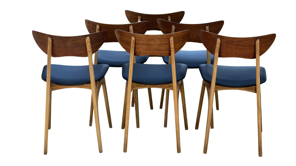 Set of Six Walnut and Elm Dining Chairs by Deilcraft