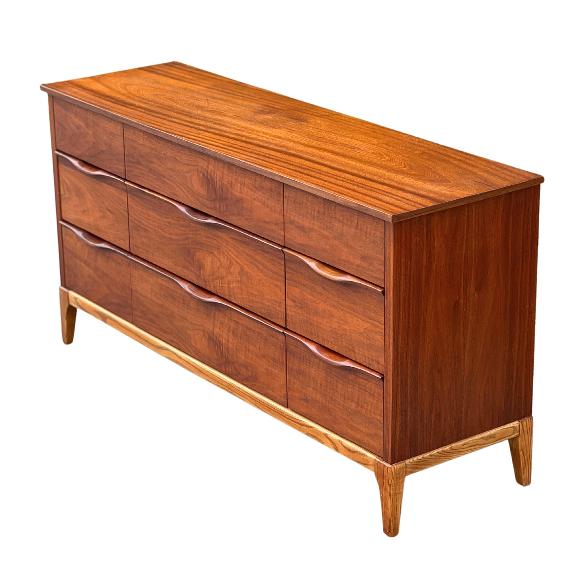 Kaufman Nine Drawer Dresser