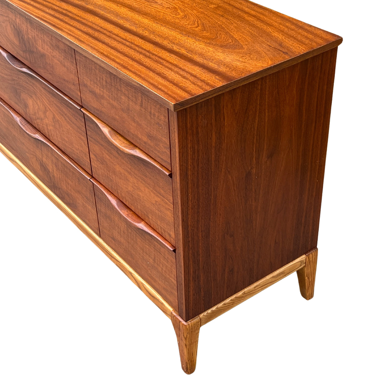Kaufman Nine Drawer Dresser