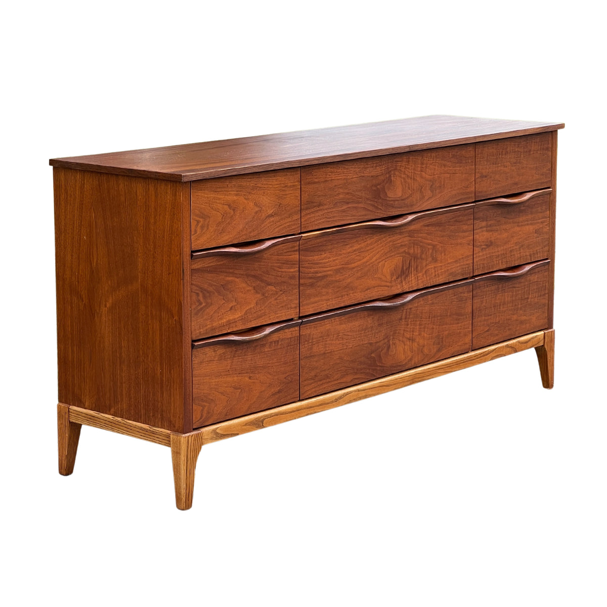 Kaufman Nine Drawer Dresser