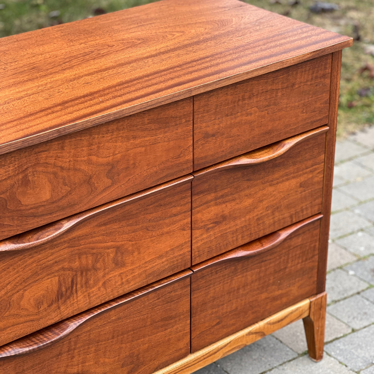 Kaufman Nine Drawer Dresser