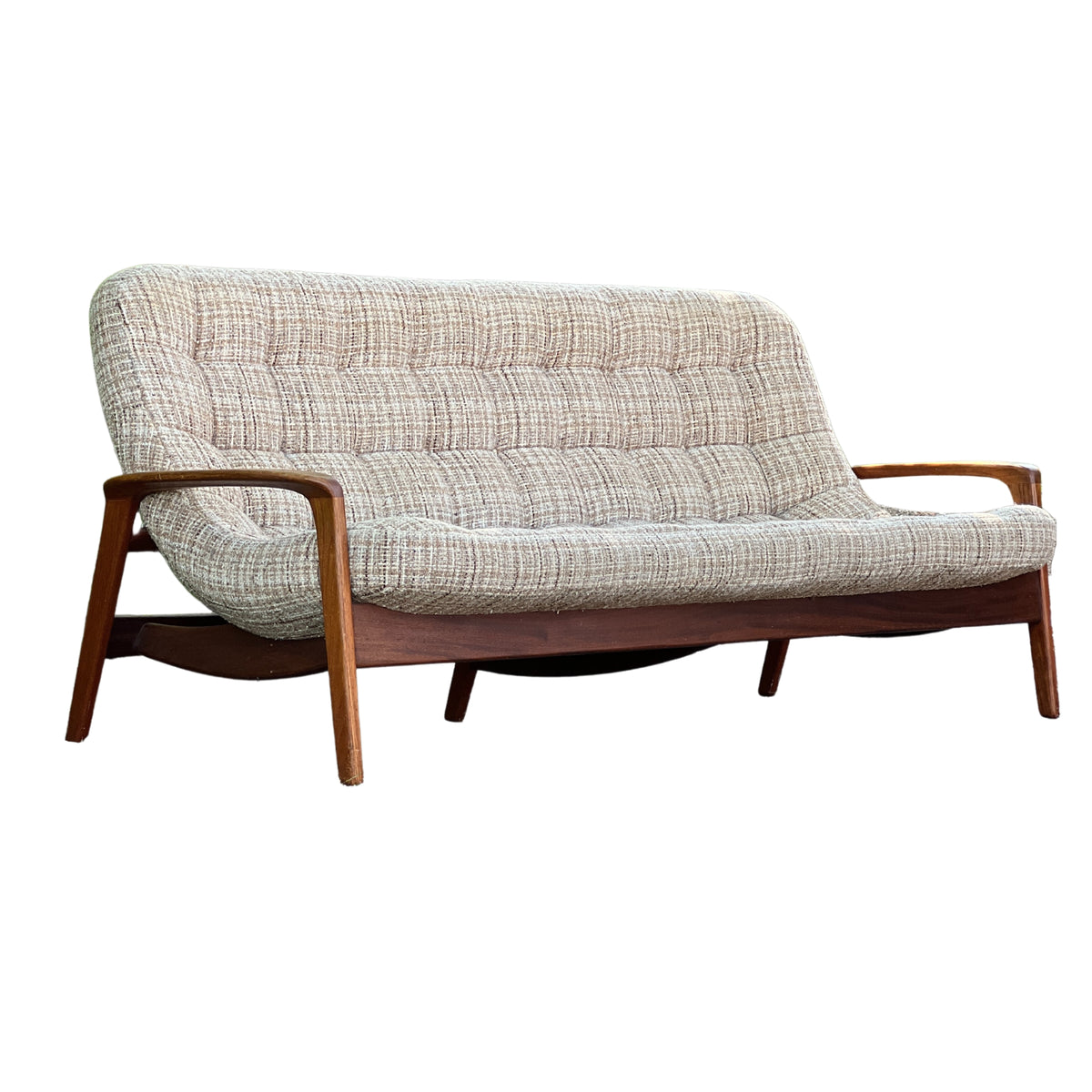 R clearance huber sofa