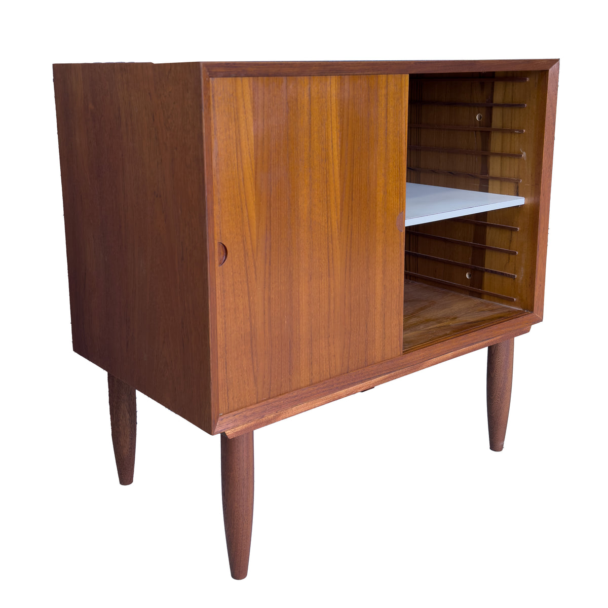 Cado Cabinet