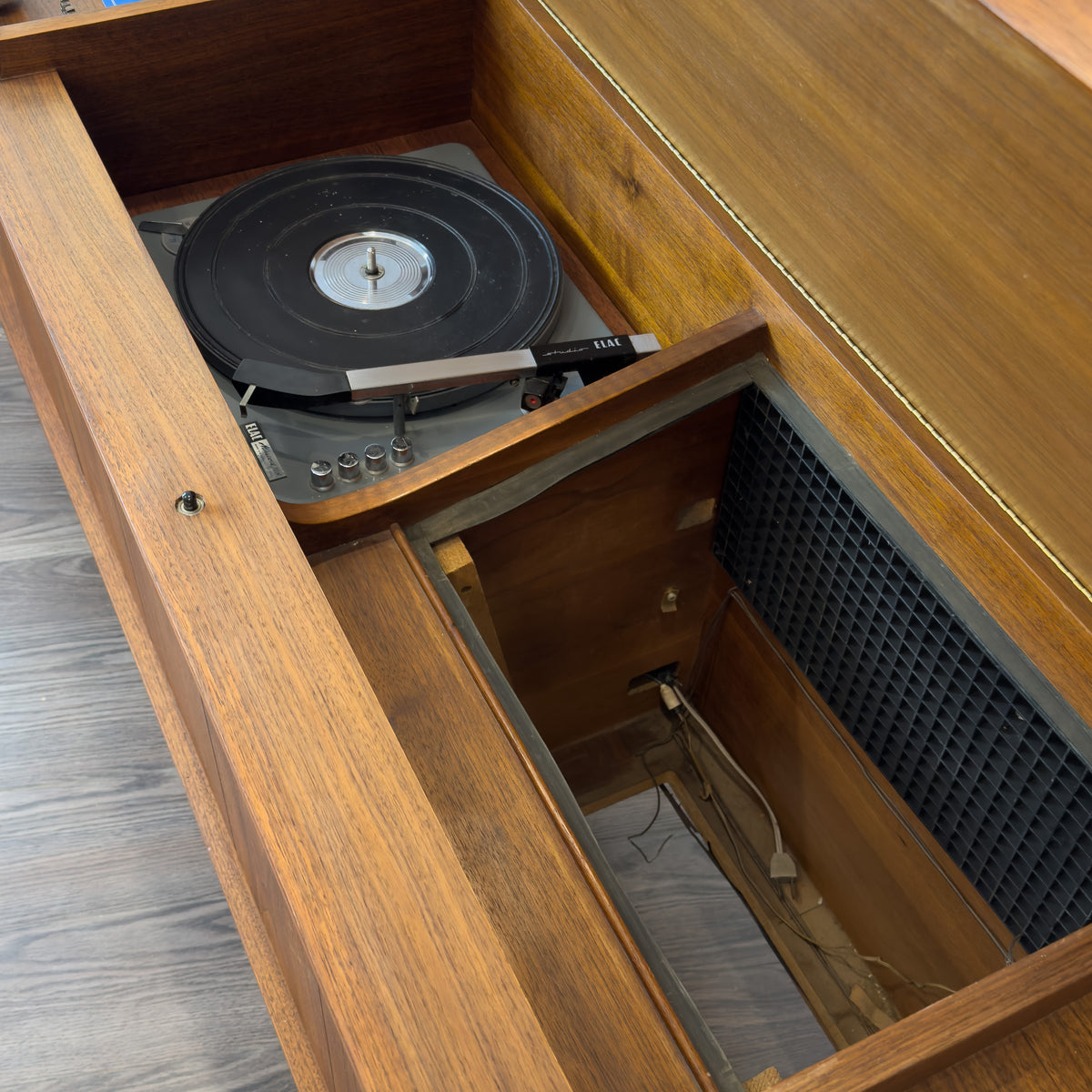 Clairtone S1001 Stereo Cabinet