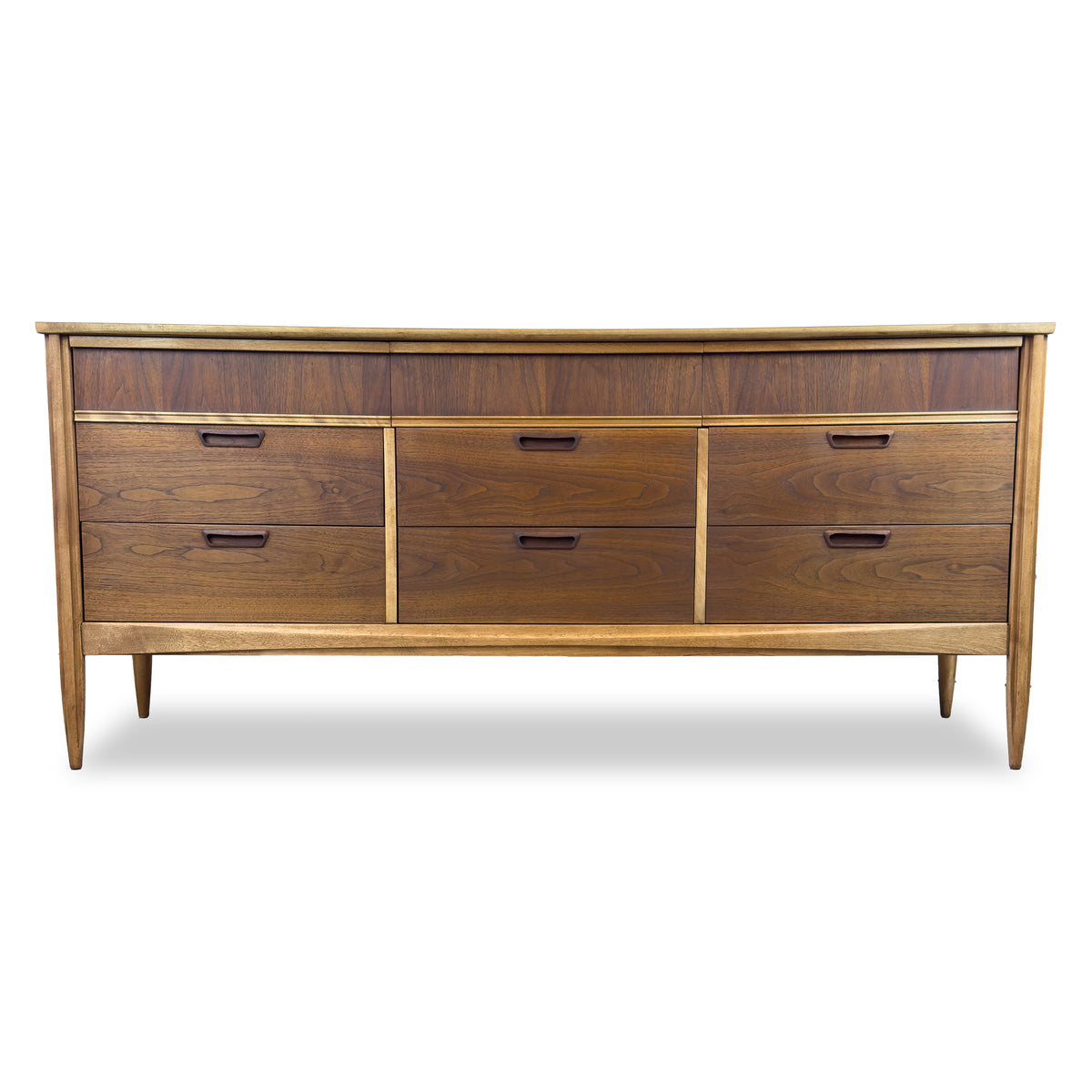 Deilcraft Nine Drawer Dresser