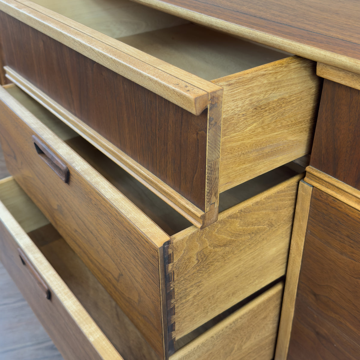 Deilcraft Nine Drawer Dresser