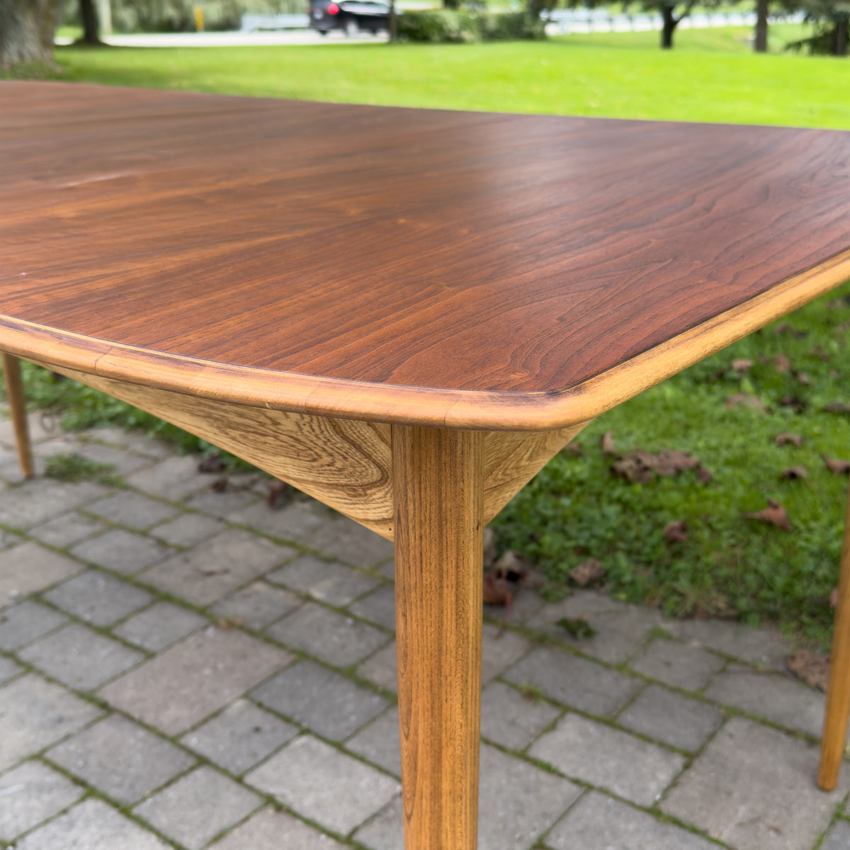 Deilcraft Dining Table