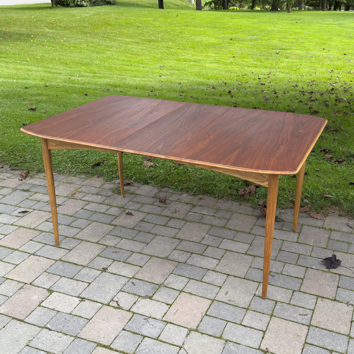 Deilcraft Dining Table