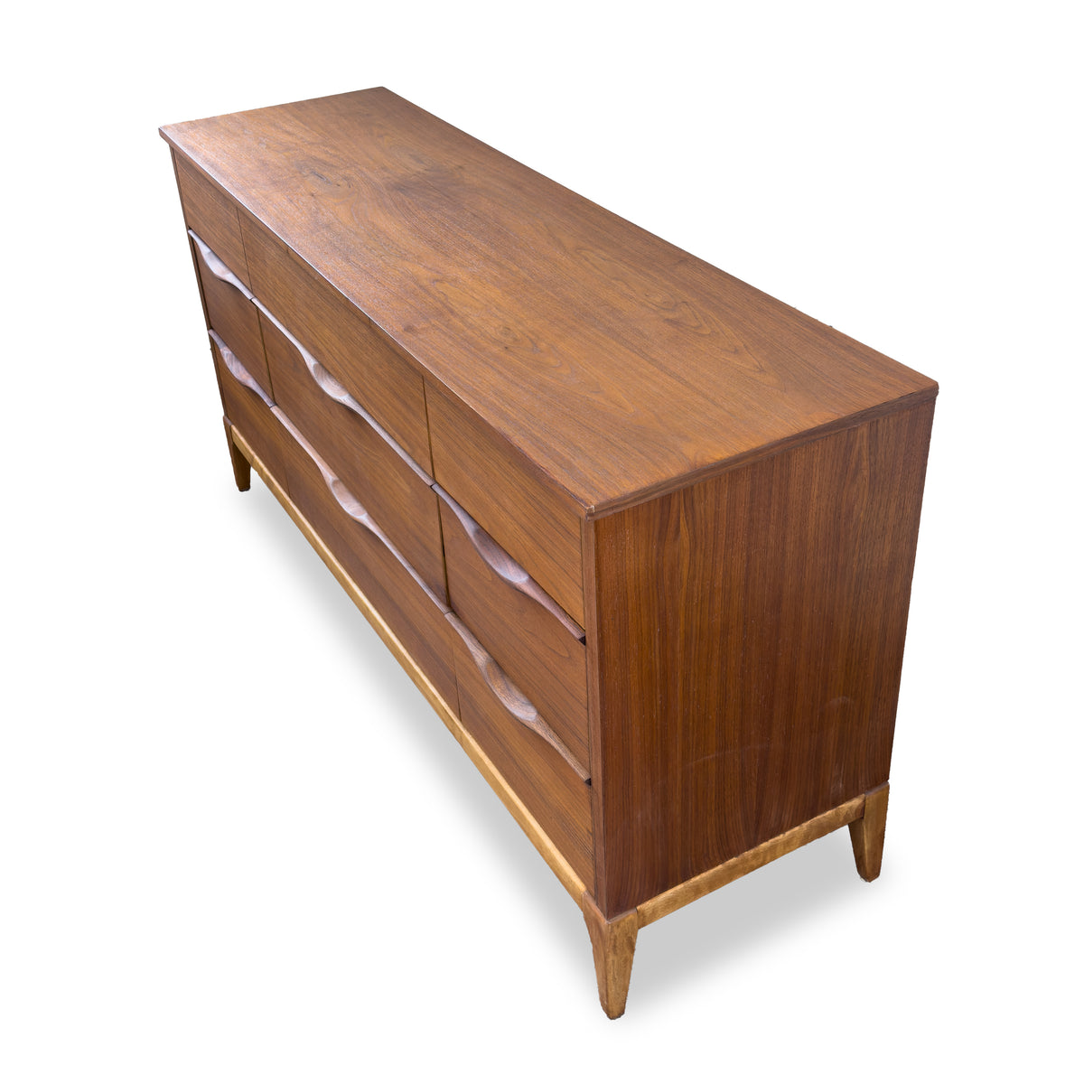 Kaufman Nine Drawer Dresser