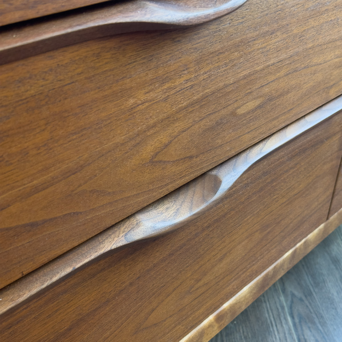 Kaufman Nine Drawer Dresser
