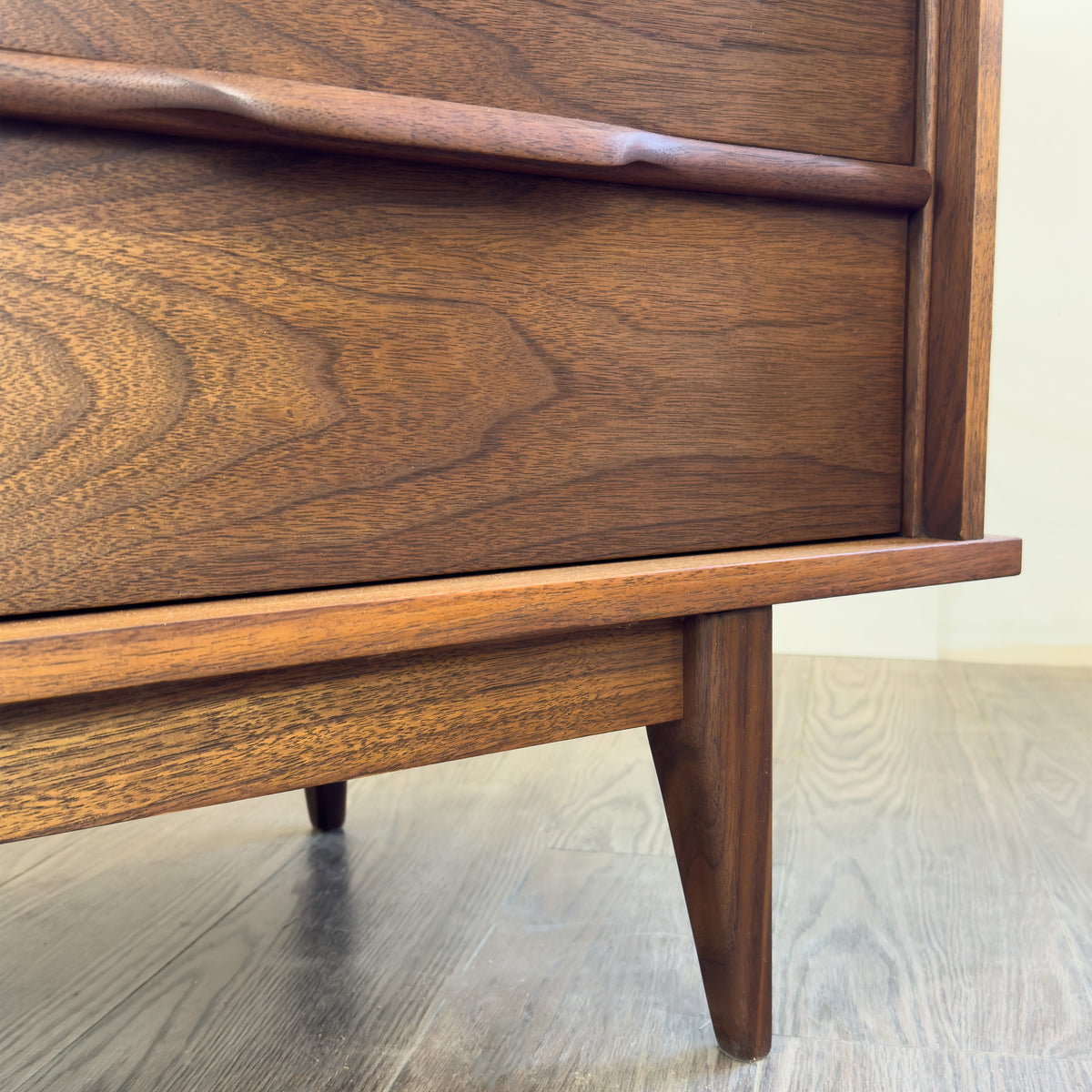 Princeville Nine Drawer