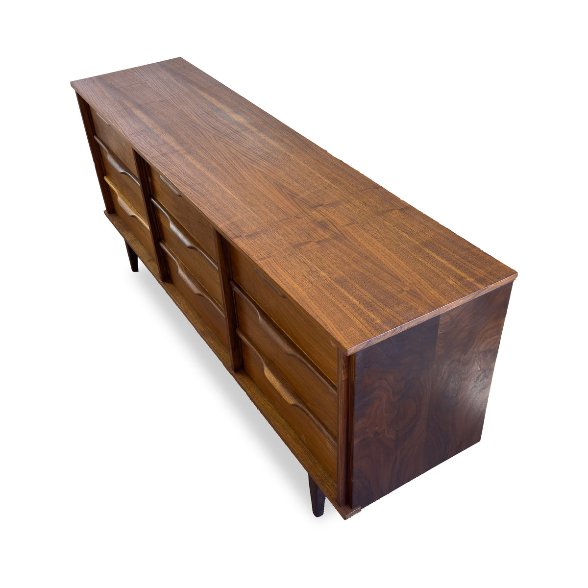Princeville Nine Drawer Dresser