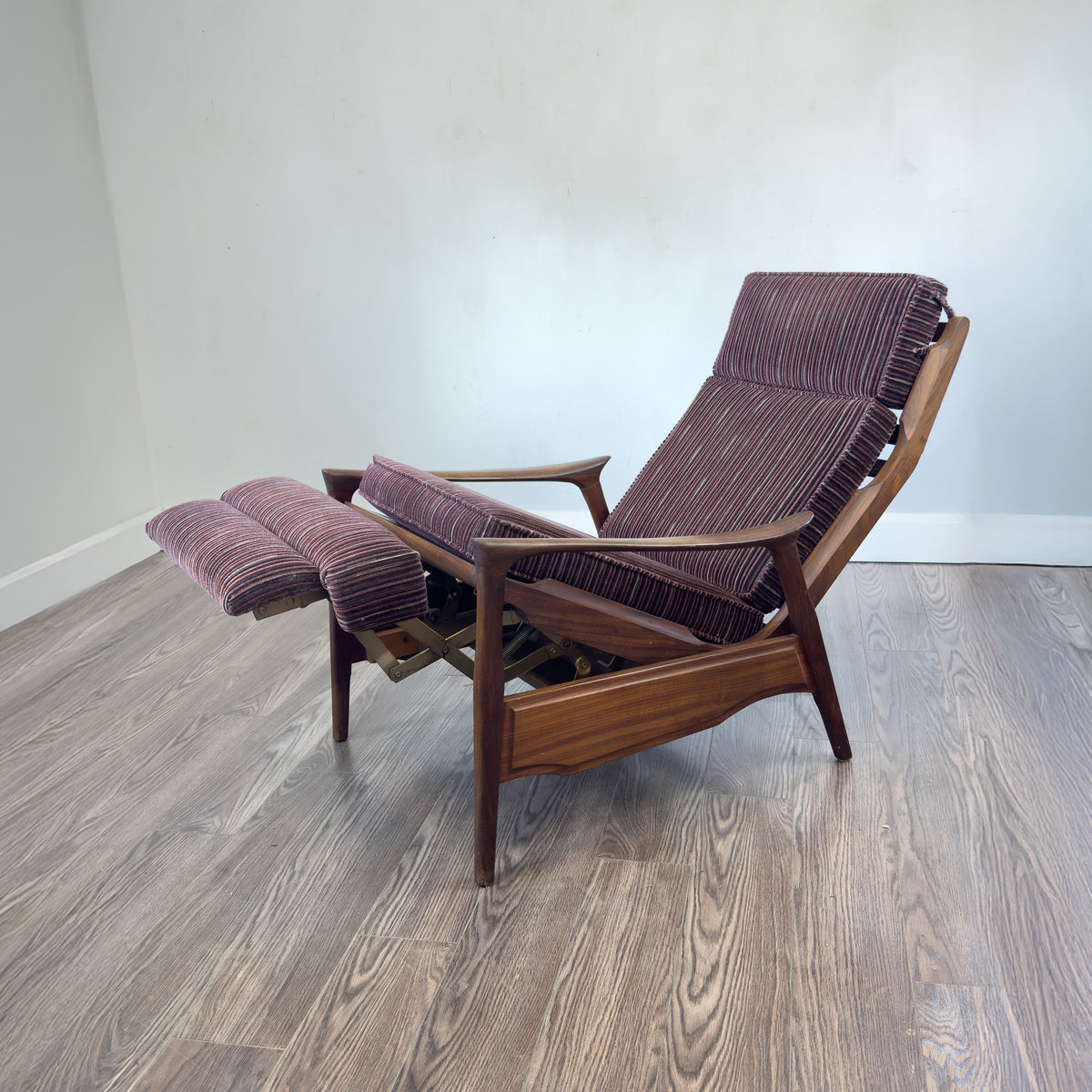 Solid Teak Highback Recliner