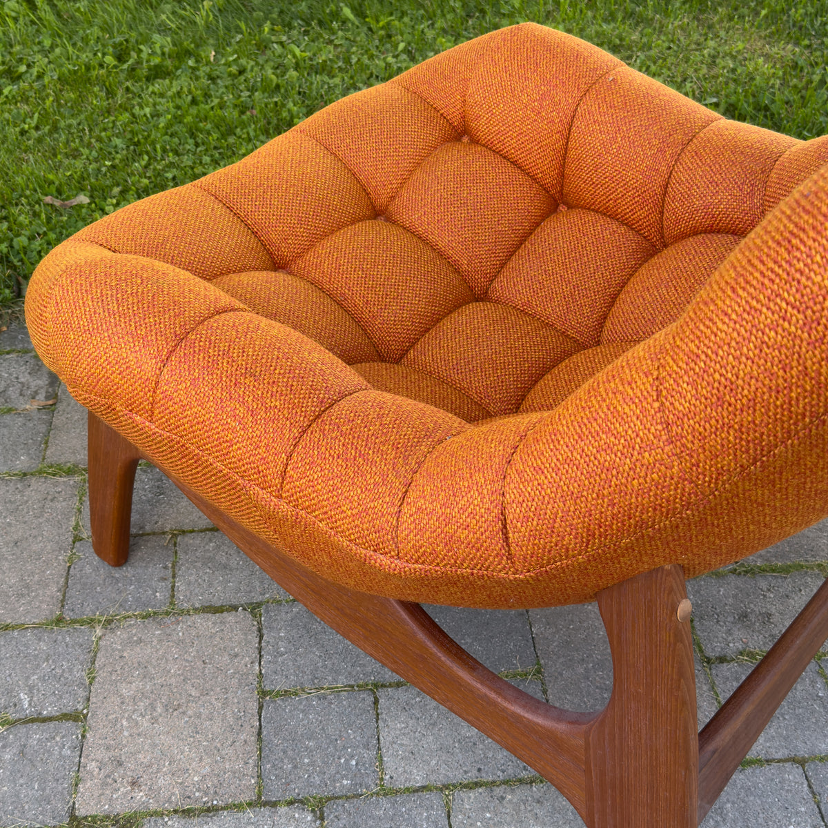 R. Huber Scoop Chair