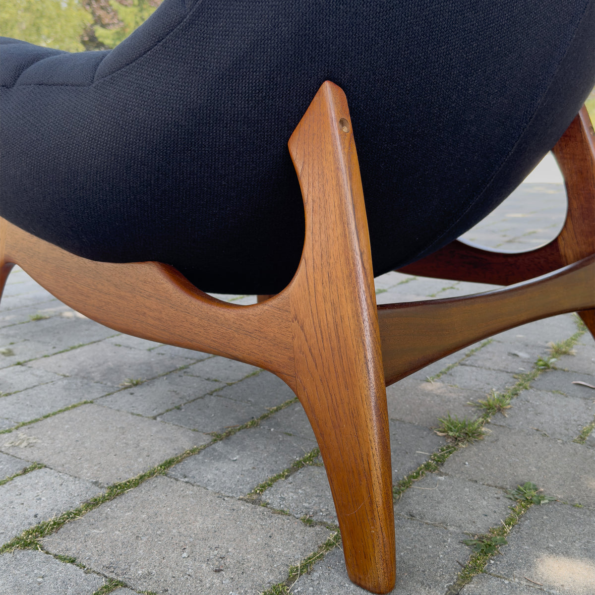 R. Huber Scoop Chair and Stool