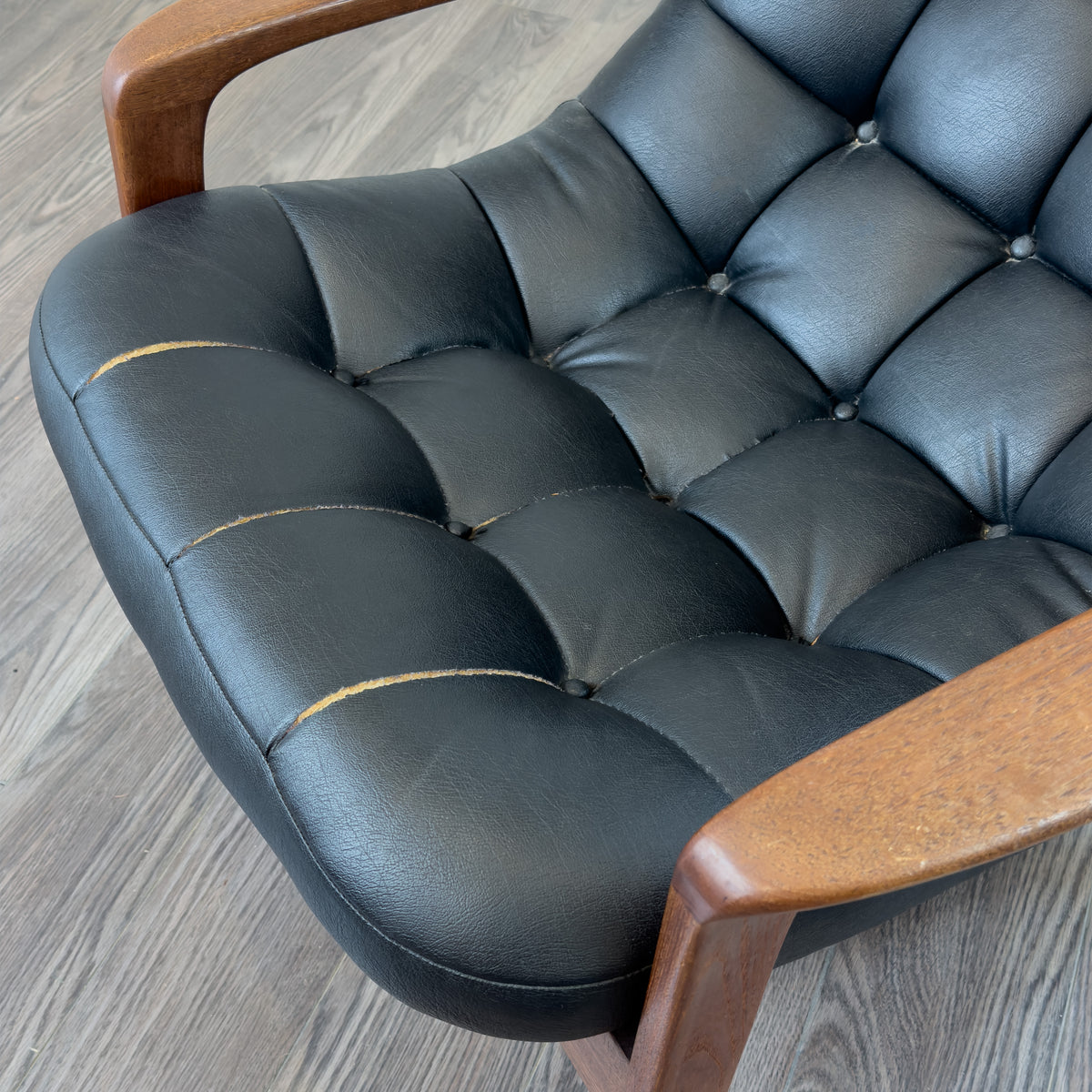 R. Huber Scoop Chair