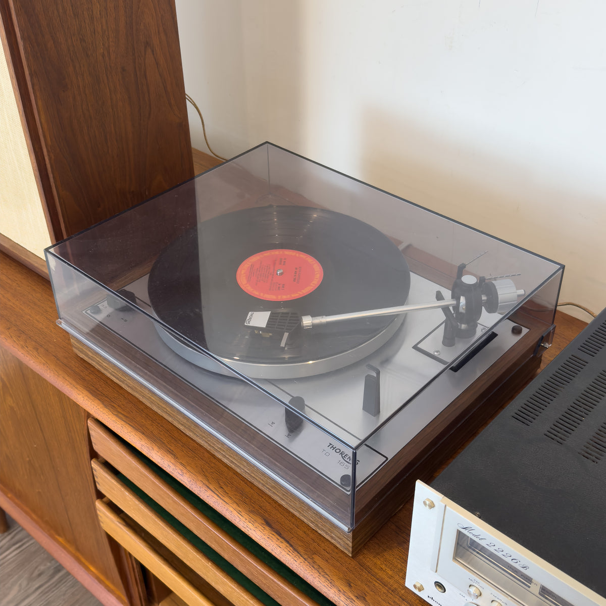 Vintage Hifi System (Marantz, Thorens, KLH)
