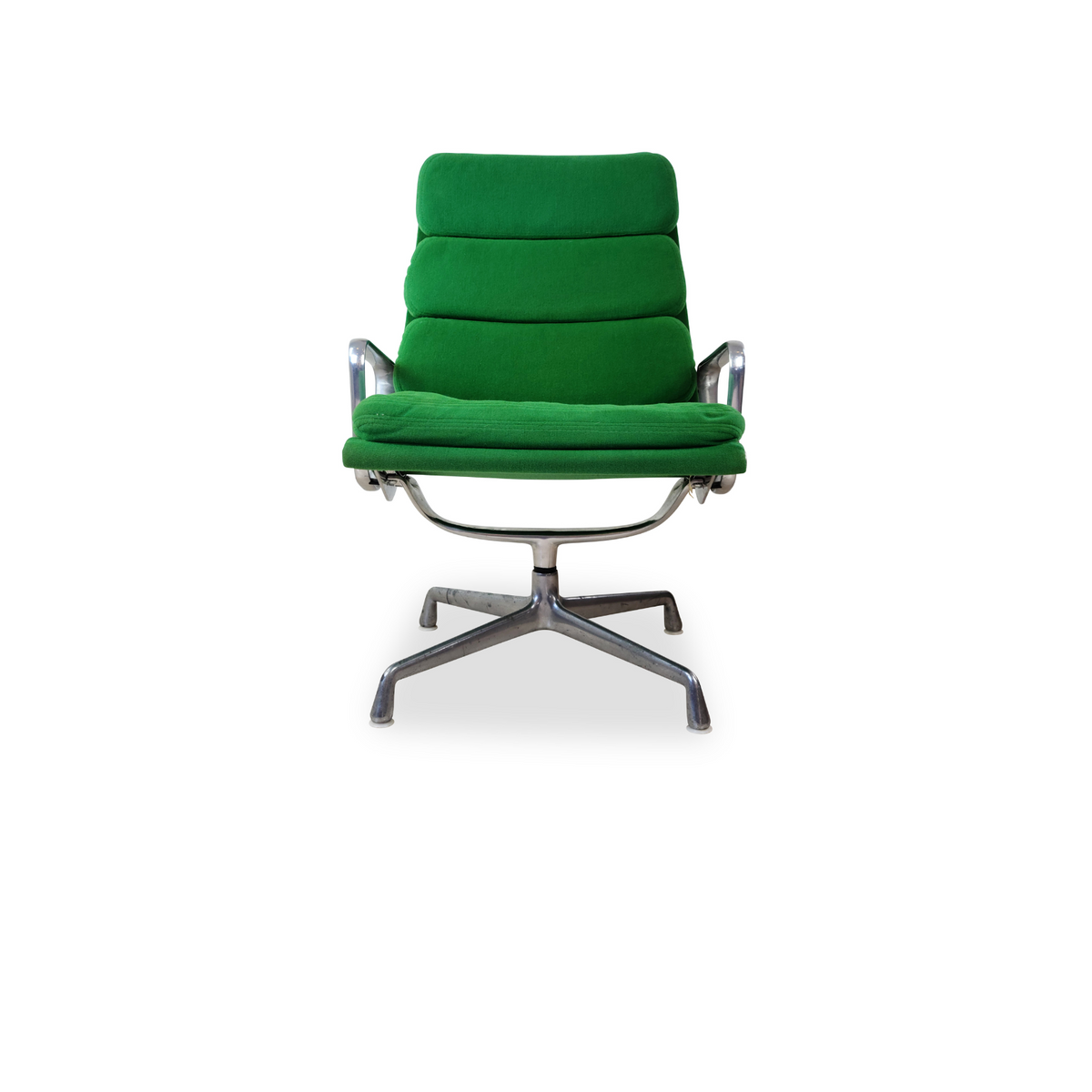 Green Eames Softpad EA216 Lounge Chair