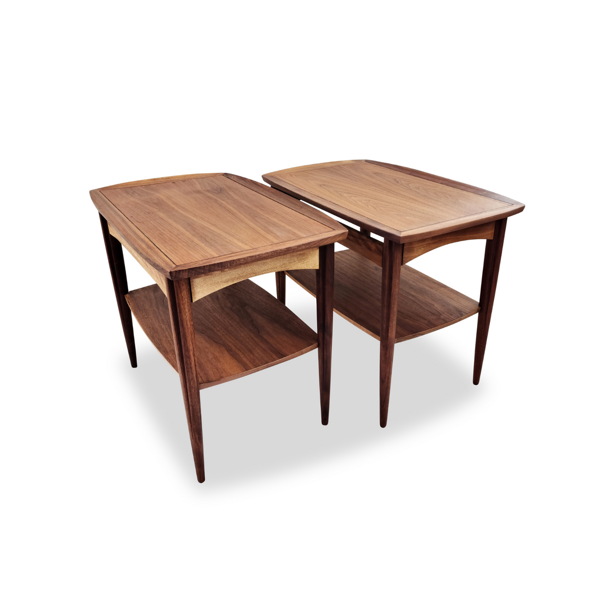 Pair of End Tables by Deilcraft Furniture