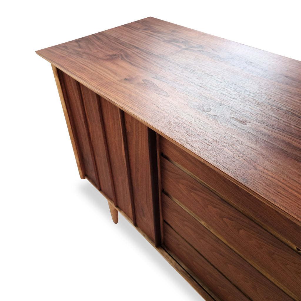 Compact Honderich Sideboard