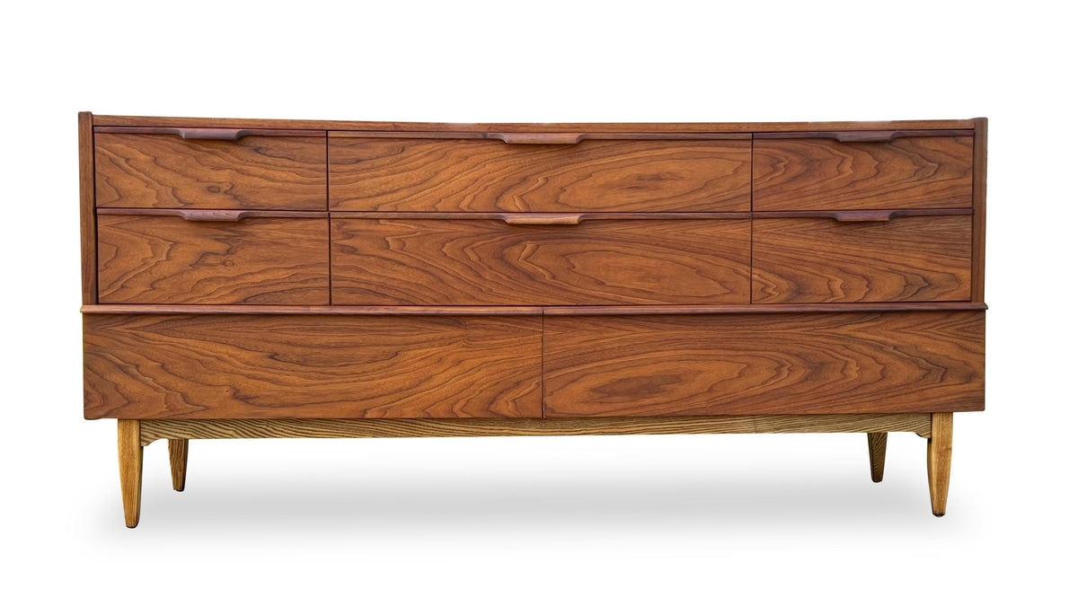 Haddon Hall Dresser