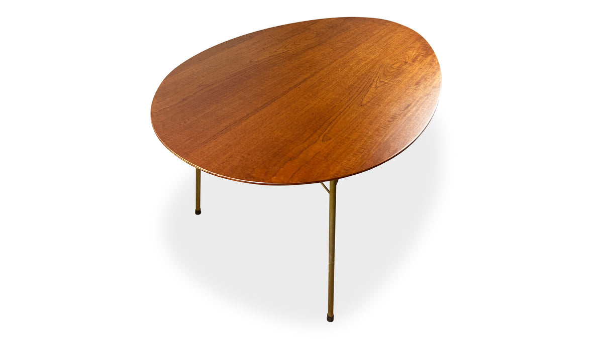 Arne Jacobsen for Fritz Hansen Egg Table