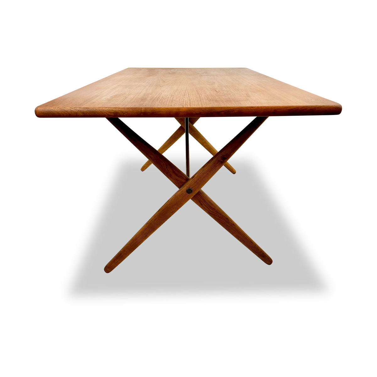 Hans Wegner AT-303 Dining Table