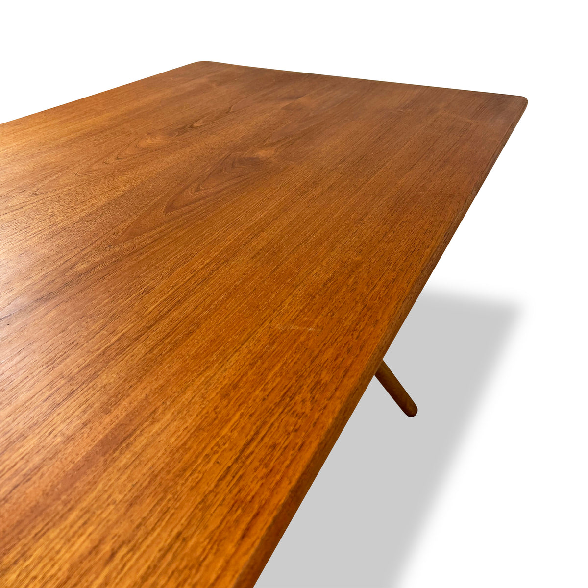 Hans Wegner AT-303 Dining Table