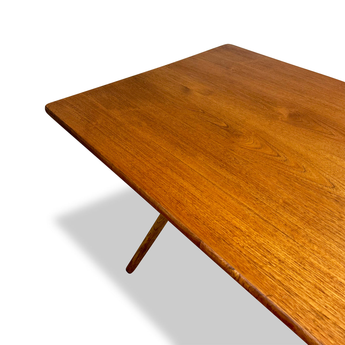 Hans Wegner AT-303 Dining Table
