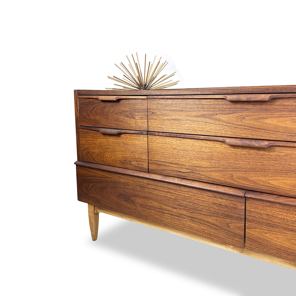 Haddon Hall Dresser