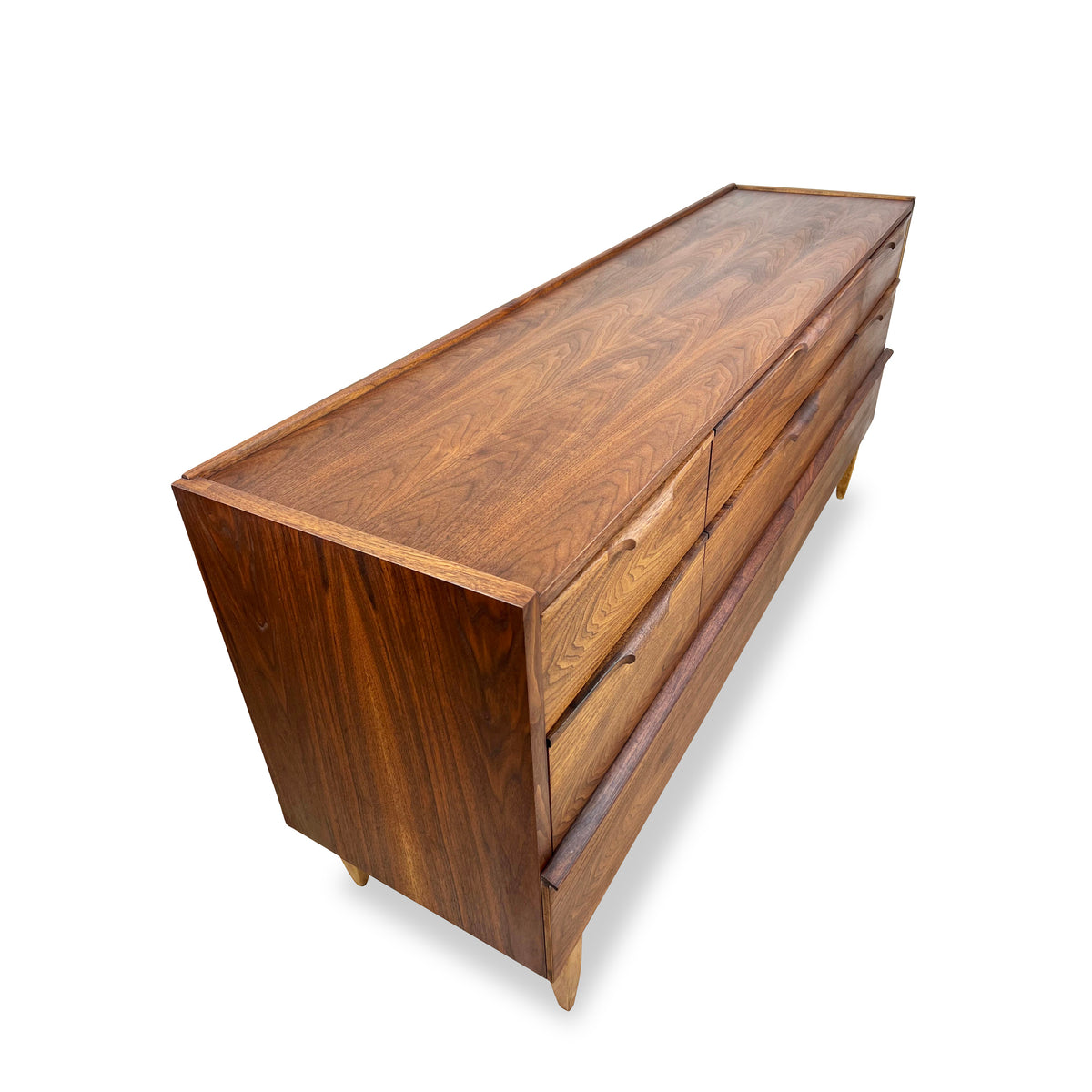 Haddon Hall Dresser