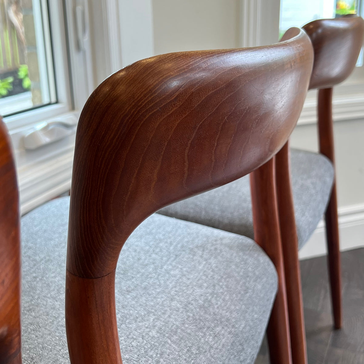Set of Six Moller 75 Chairs